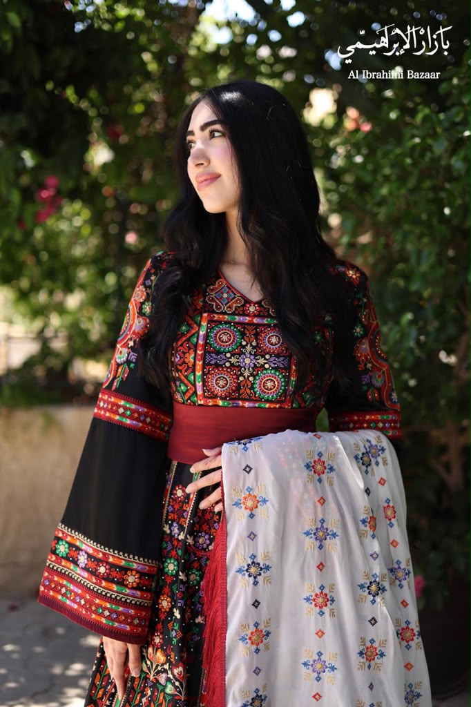 Palestinian Traditional Bridal Embroidered Dress — Henna Night & Wedding Thobe